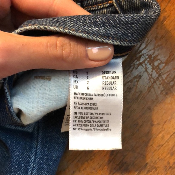 American Eagle Medium Wash Mom Jeans - Picture 5 of 5